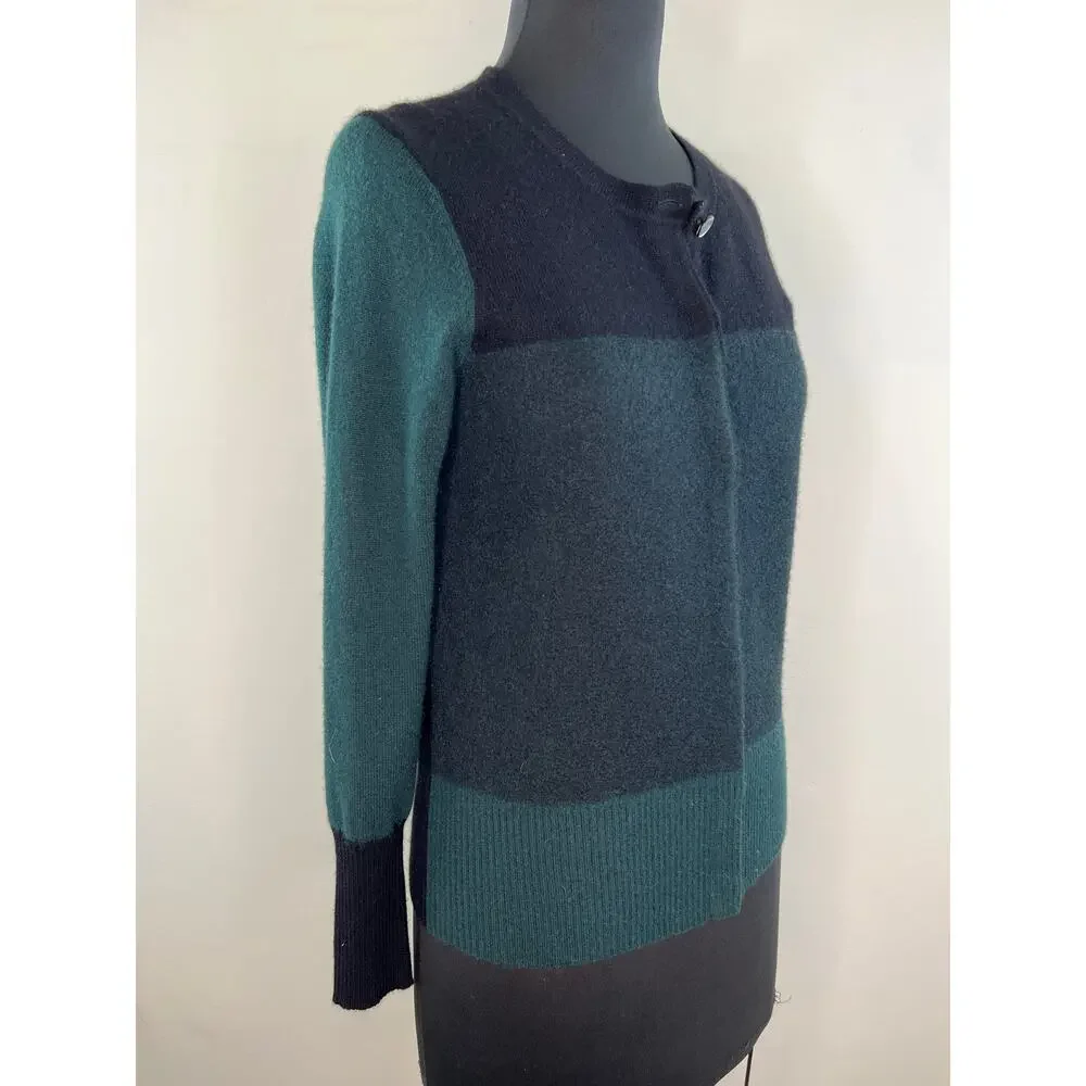 C by Bloomingdale's 100% 2 Ply Cashmere Green Colorblock Long Sleeve Sweater M